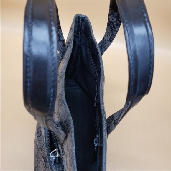 Small Gucci tote. Please see pictures. - Picture 16 of 16